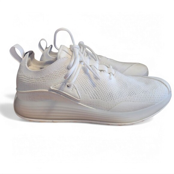 Shoes - Lane Eight Hiit Trainer women's 7